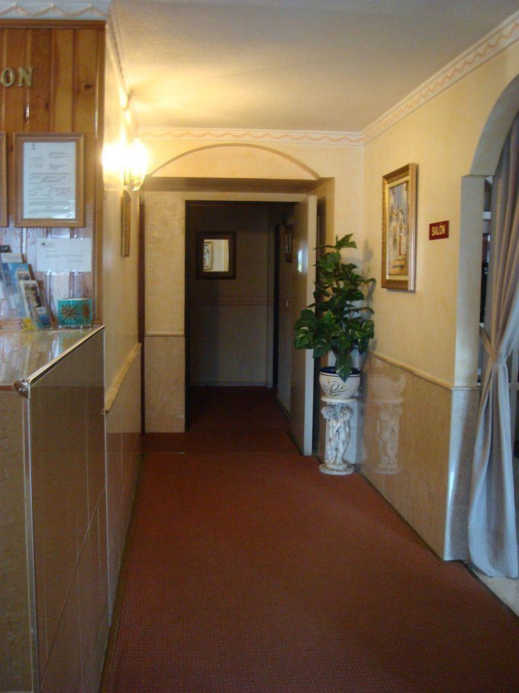 Hotel Velis Velez Malaga Eksteriør billede